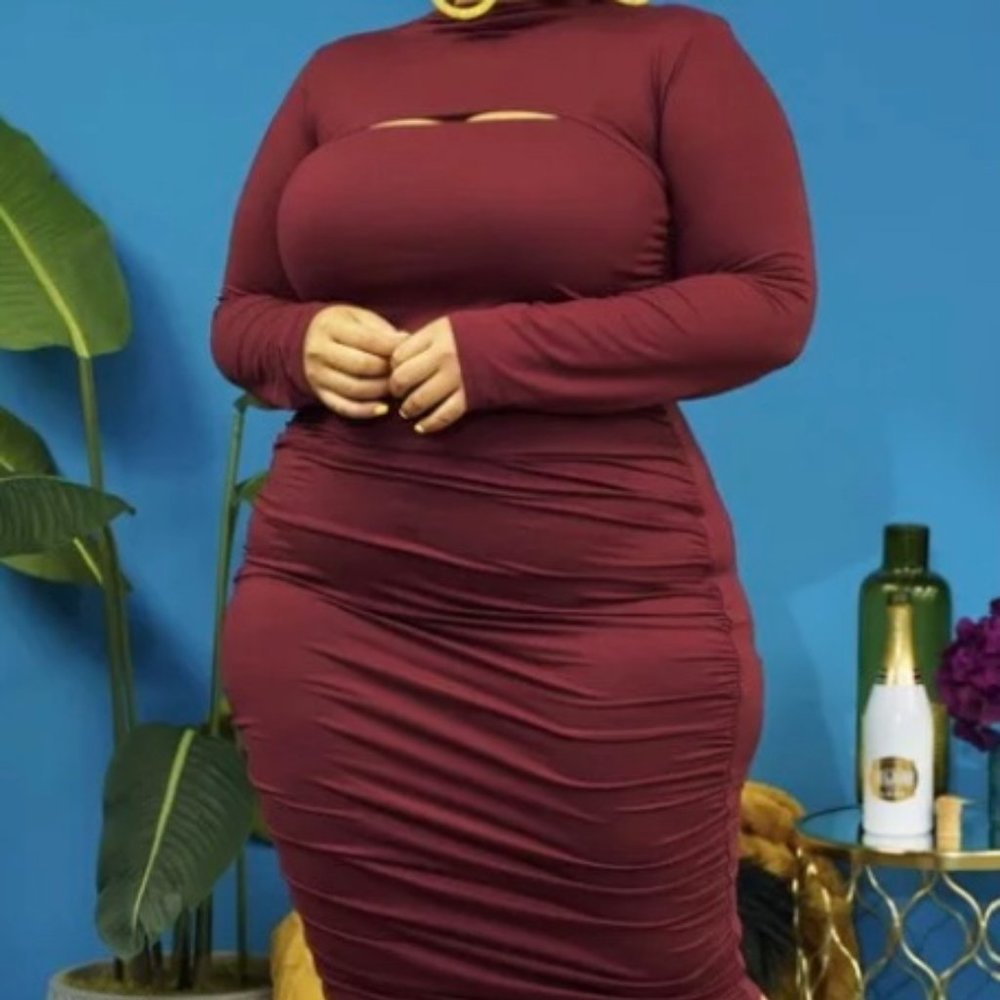 CURVE CLIQUE BODYCON DRESS - WINE RED